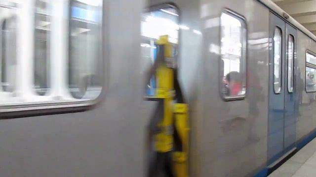 Ока 81-760/761 приехала на ст. Кузьминки. смотреть онлайн