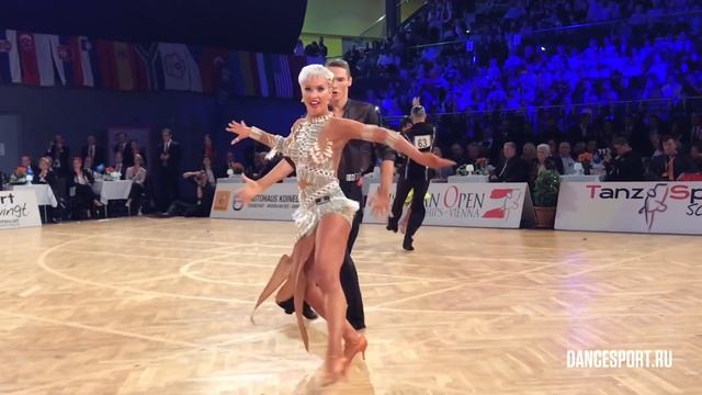 Marius-Andrei Balan - Khrystyna Moshenska GER | Cha Cha | WDSF World Latin Championship - AOC 2017 смотреть онлайн