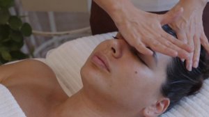 Испанский реафирмирующий массаж лица.