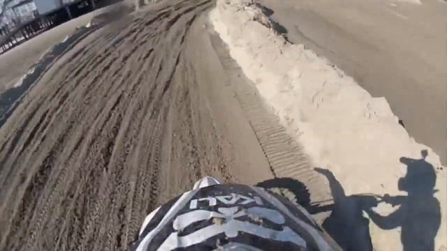 Brawl on the Beach 250B смотреть онлайн