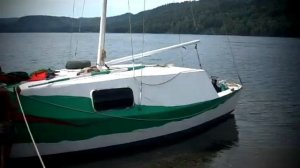 Парусная яхта на Телецком озере