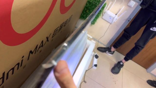 Телевизор Xiaomi Mi Master 77” OLED смотреть онлайн