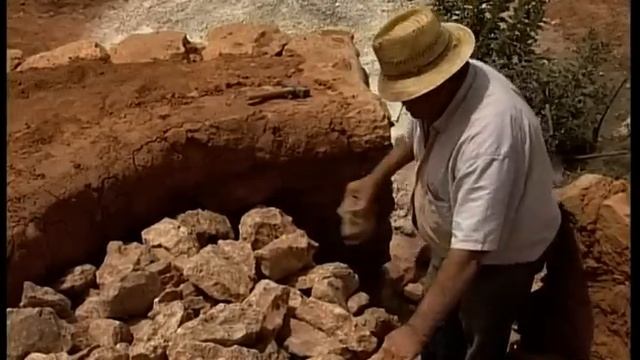 La CAL. Elaboración artesana en horno y su uso en casas y fachadas | Oficios Perdidos | Documental смотреть онлайн