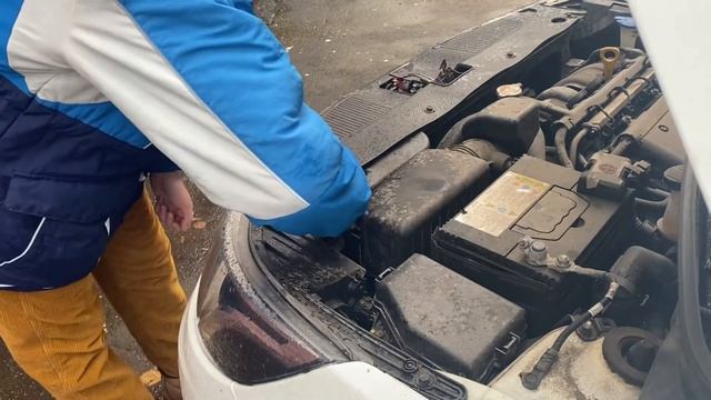 Замена лампочки поворотники на Киа Рио 3 смотреть онлайн