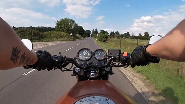 Покатушки на мотоциклах по окрестностям Берлина!!! Yamaha fz6 и Honda CB500 смотреть онлайн