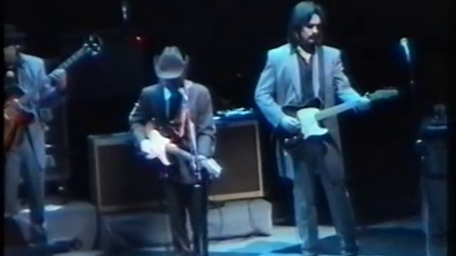 When the rain is blowing in your face, and the whole wide world is on your case смотреть онлайн