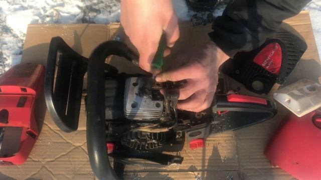 Мой дед черт сделал подарок под новый год сломал второй раз поломанную бензопилу смотреть онлайн