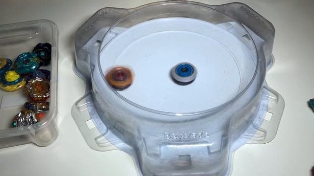 ЭВОЛЮЦИЯ ГОД ВАЛЬКИРИ / Бейблэйд Бёрст / Beyblade Burst смотреть онлайн