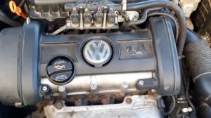 стук в двигателе при запуске на холодную Golf 5 1.4 bud