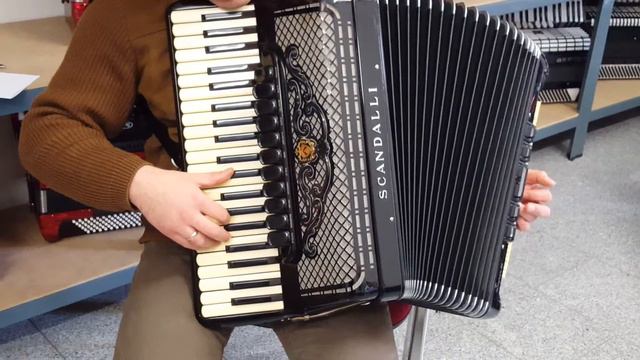 Klangprobe Akkordeon Scandalli Super VI, M 326/175 смотреть онлайн