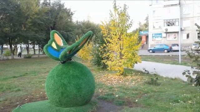 Сквер у фонтана. смотреть онлайн