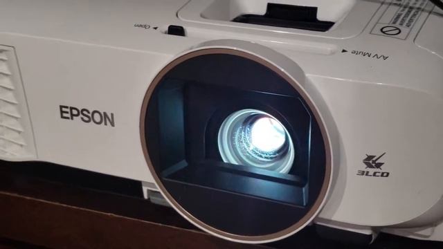 PROJECTOR SETUP FOR HOME THEATRE