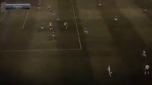 PES 2010 Gameplay: Gérard [Jeuxvideo.fr] vs Seabass Takatsuka at GamesCom 2009 смотреть онлайн