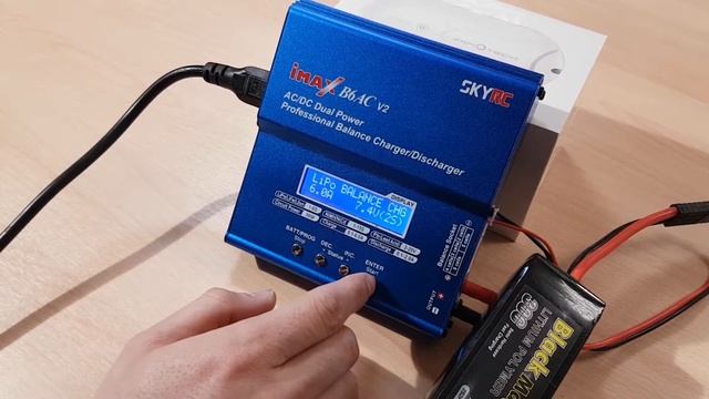 Как заряжать li-po аккумуляторы универсальным зарядным устройством смотреть онлайн