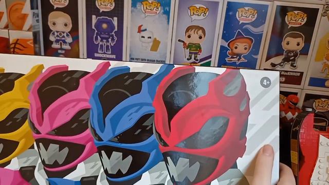 Power Rangers Lightening Collection in space смотреть онлайн