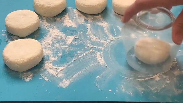 Идеальные сырники из смеси творога и творожной массы смотреть онлайн