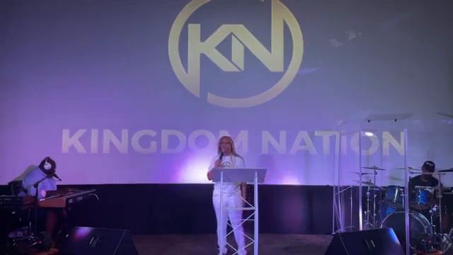 It's On The Way - Minister Kendall Weatherly смотреть онлайн