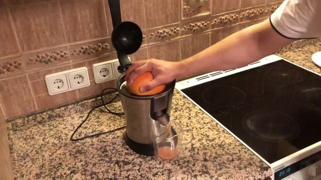 Выжал сок из Грепфрута. Обзор Шнековой соковыжималки Kitfort KT-1102 смотреть онлайн