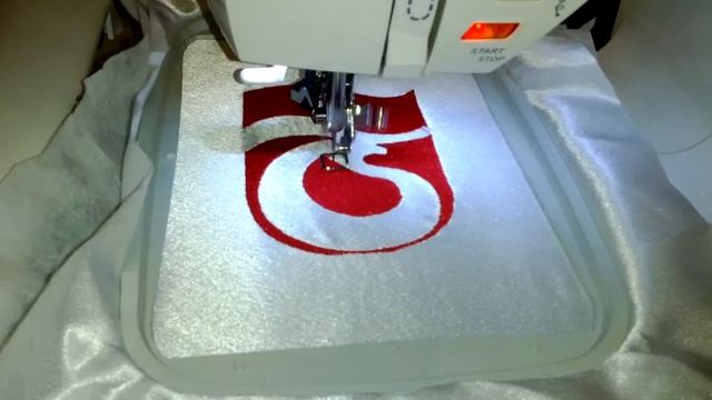 Singer Futura CE-350 TS Logo Nakış смотреть онлайн