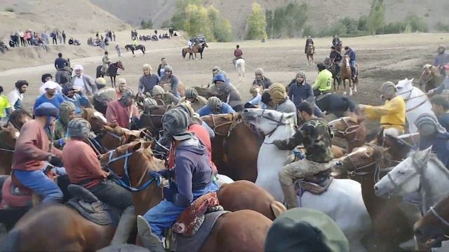 Бузкаши 2.10.2022 н.Айни дарг. 
#buzkashi #tajikistan #kokpar #kokboru #uloq #точикистон #бузкаши