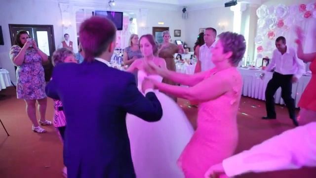 Ведущий праздников Влад Кадомцев смотреть онлайн