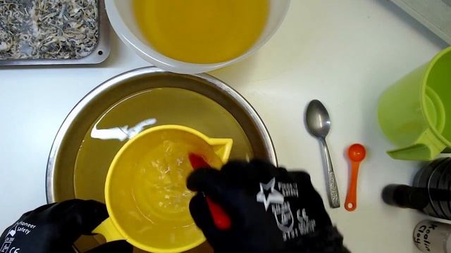 Confetti Soap Scraps - Re batching Cold Process Soap смотреть онлайн