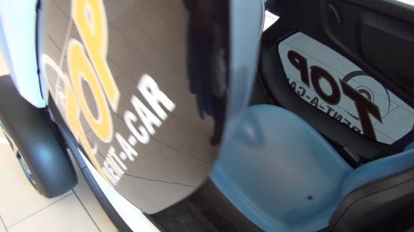 Renault Twizy Z.E. (2018) Exterior and Interior