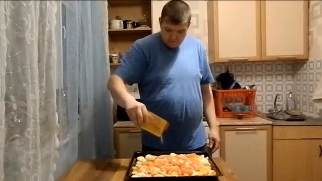 Картошка в духовке с грудинкой и овощами. Легкий ужин. смотреть онлайн