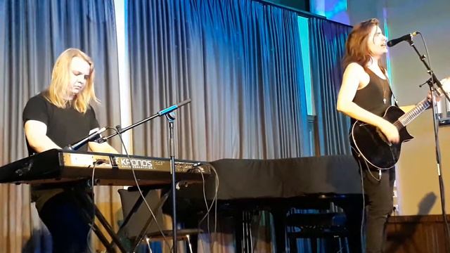 André Linman & Jeppe Welroos - Last Of The Heroes (10.5.2019 Kulttuuritalo Laikku, Tampere) смотреть онлайн