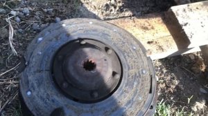 Раскатываю Трактор Т-40ам на две половины.Замена диска сцепления и узла выжимных подшипников.