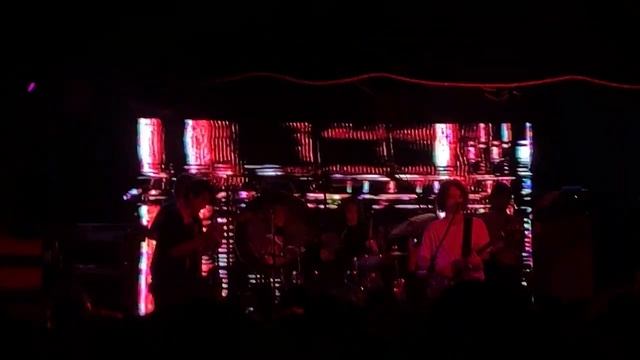 [Clip] King Gizzard and the Lizard Wizard - Mars for the Rich (4.28.22) смотреть онлайн