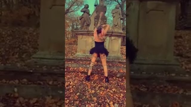 THE PURGE !! TWERK ZOMBIEAPOCALYPSE VIDEO