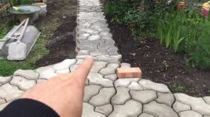 Садовая тропинка 2. Садовая дорожка из формы