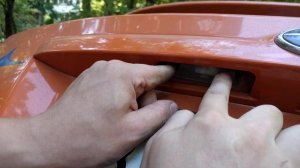 Как заменить лампу подсветки номера Subaru XV