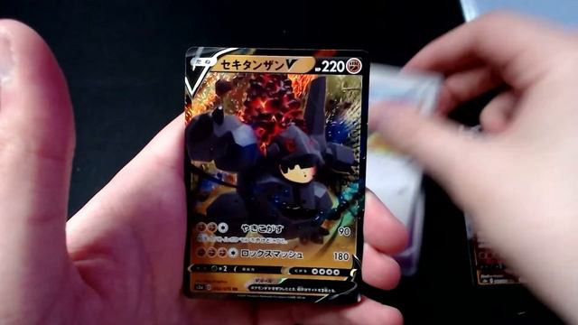 Opening a Legendary Heartbeat Booster Box! смотреть онлайн