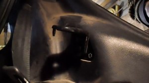 Снятие левого заднего датчика АБС хендай солярис хечбек.