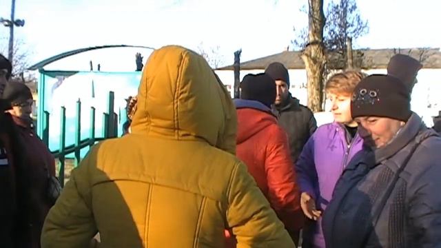 2. Закрыли оптовый рынок в Великовечном Белореченского района. При этом люди несут большие убытки.