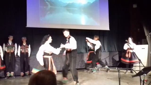 Филологини в Норвегии. День 14 смотреть онлайн