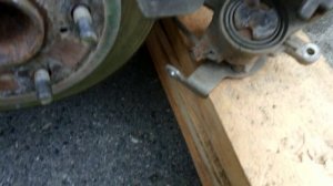 Geely Emgrand X7 Замена тормозных колодок задних