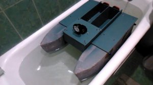 Карповый кораблик для завоза прикормки своими руками.