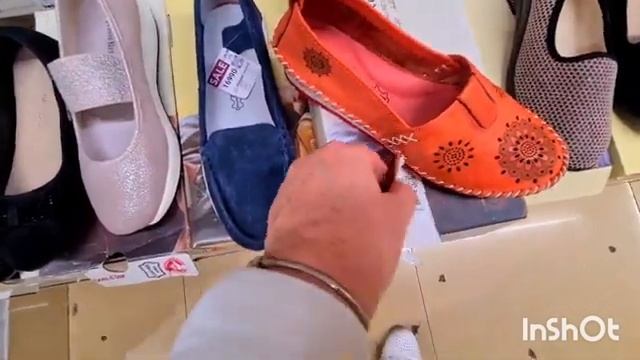 -Эта сумка из питона? -Что вы,это натуральный кожзам!!! -По цене питона? смотреть онлайн