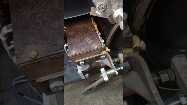 Изоляция труб.Изготовление лент и манжет.Ламинировани гранулированного клея-расплава смотреть онлайн