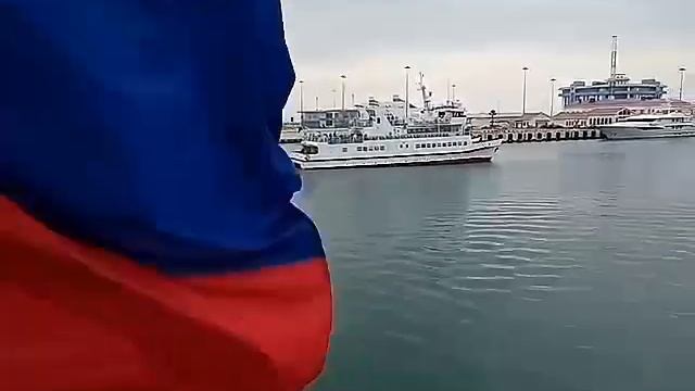 Морской порт парусное судно "Херсонес"...(Люся) смотреть онлайн