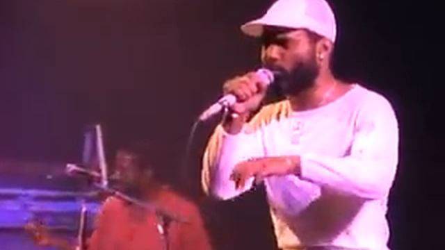 Maze Featuring Frankie Beverly | Too Many Games смотреть онлайн