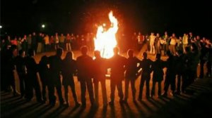 Дым костра создает уют!!!