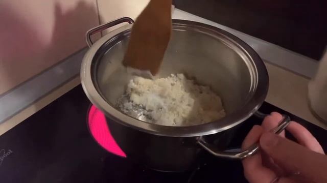 !ГОТОВИМ СОТЫ ИЗ ИГРЫ В КАЛЬМАРА! смотреть онлайн