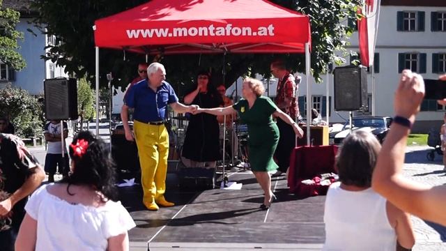 Rockabilly-Jive , Booze Bombs Und Ehrentrauts In Schruns/Montafon