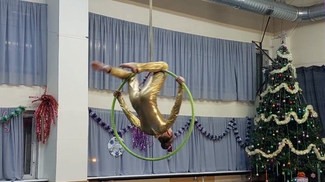 Воздушная гимнастика. Открытый урок. Кольцо. смотреть онлайн