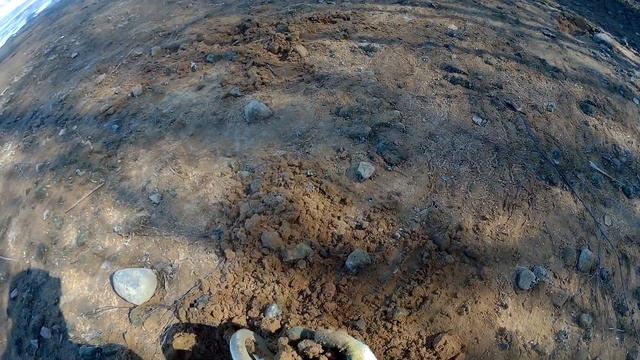 Поиск с металлоискателем на пляже. КОП 2023 смотреть онлайн