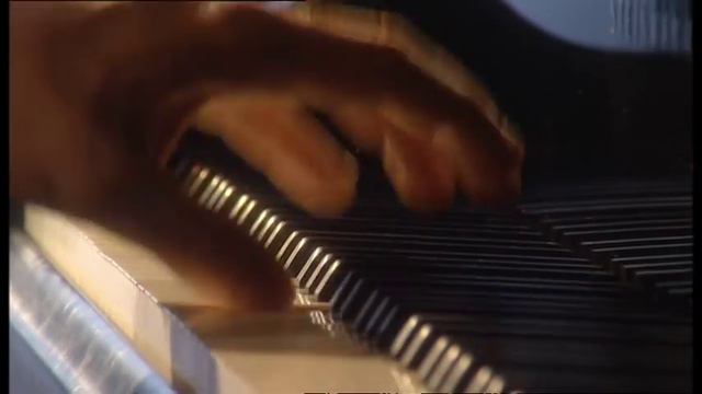 Andrei Gavrilov: Bach - Prelude & Fugue No. 11 in F major BWV 856 | WTC Book I смотреть онлайн